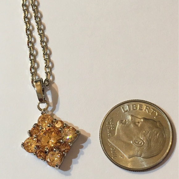 🆒 Morganite Gemstone Minimalist Pendant Necklace - Picture 8 of 9